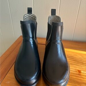 L.L. Bean Black wellies